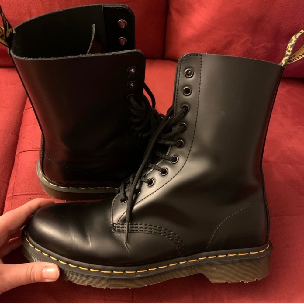 1490 Smooth leather mid calf boots